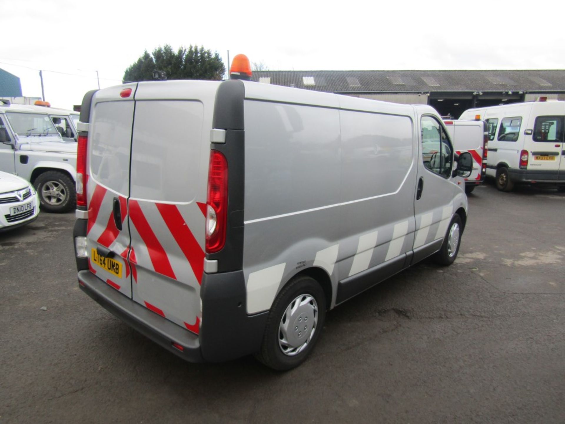 64 reg VAUXHALL VIVARO 2900 CDTI ECOFLEX, 1 COMPANY OWNER, FSH, AIR CON, 1ST REG 09/14, TEST 10/ - Bild 4 aus 7