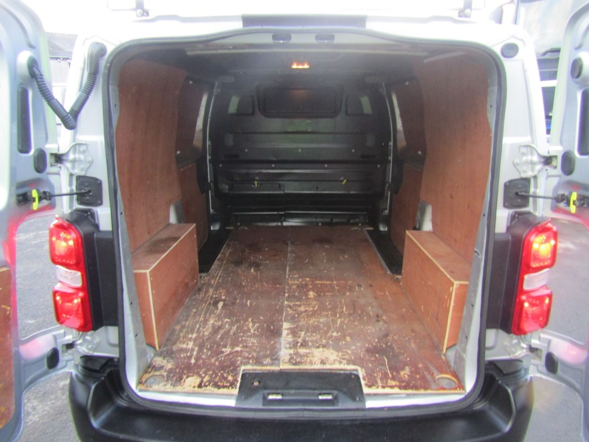 17 reg CITROEN DISPATCH 1000 ENTERPRISE BHDI, FSH INC TIMING BELT, AIR CON, TWIN SIDE DOORS, 1ST REG - Image 5 of 7