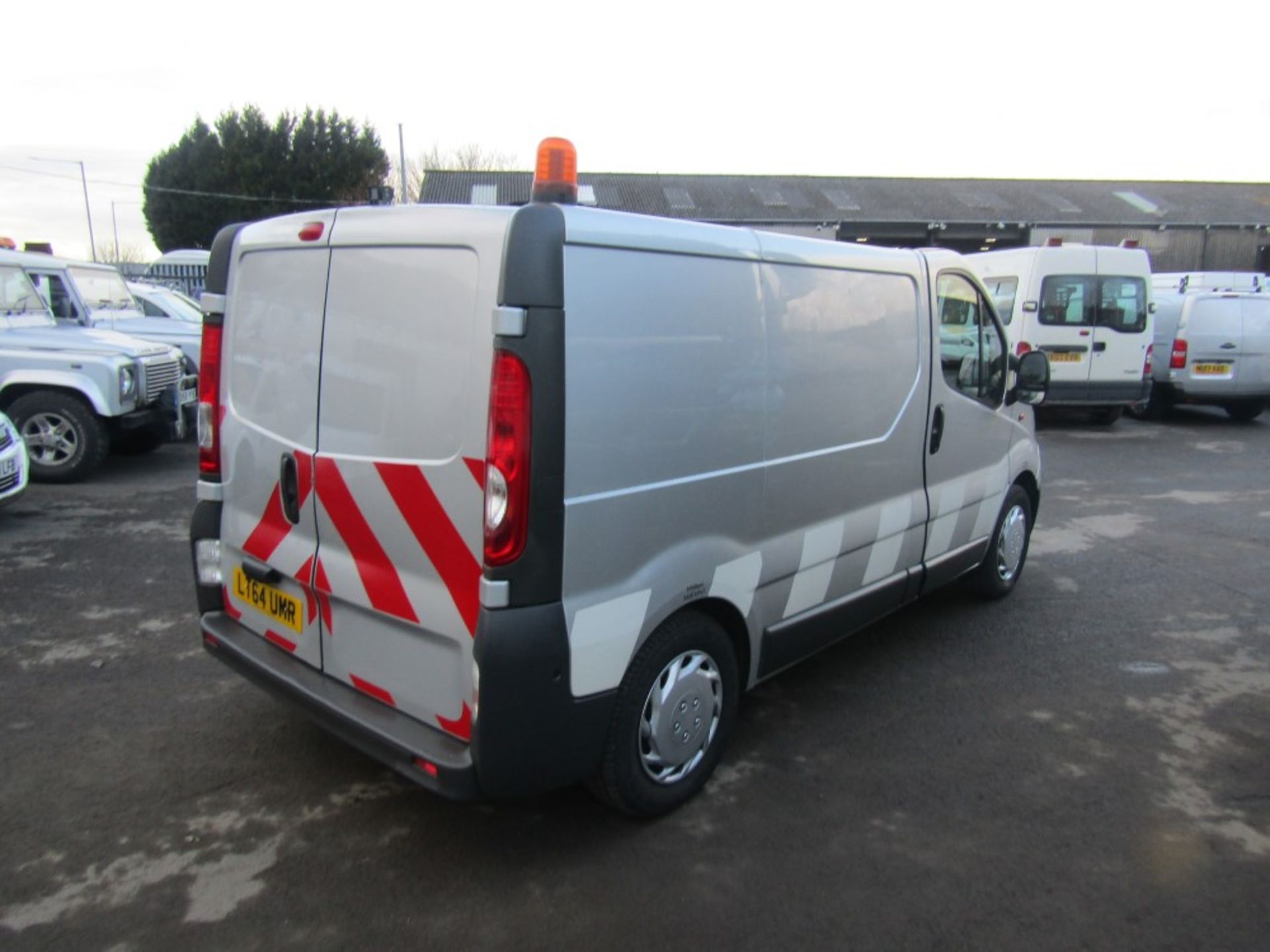 64 reg VAUXHALL VIVARO 2900 ECOFLEX CDTI SWB, 1 COMPANY OWNER, SERV HISTORY, AIR CON, 1ST REG 09/14, - Image 4 of 7