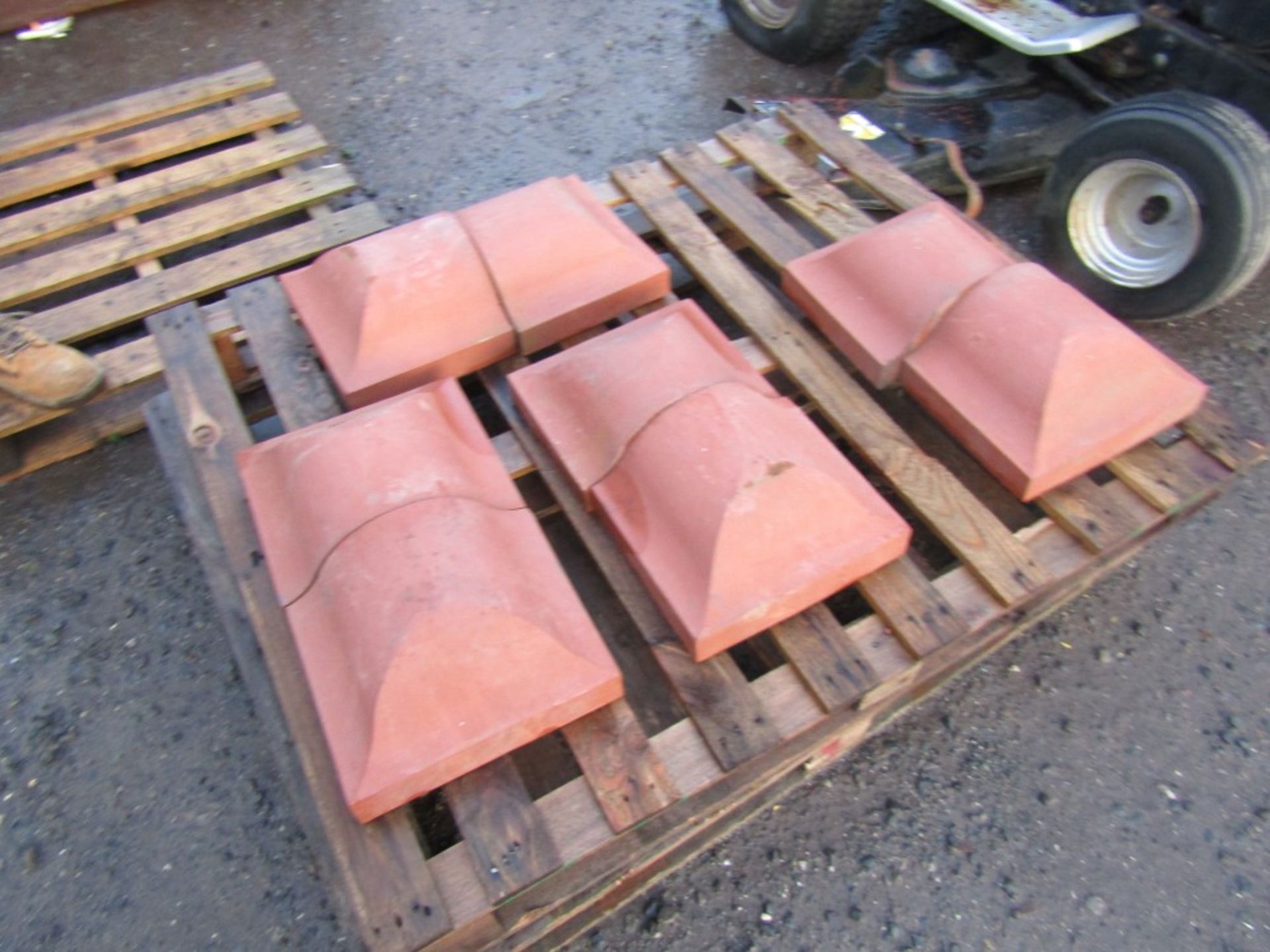 4 TERRACOTTA GATE POST TOPS [+ VAT]