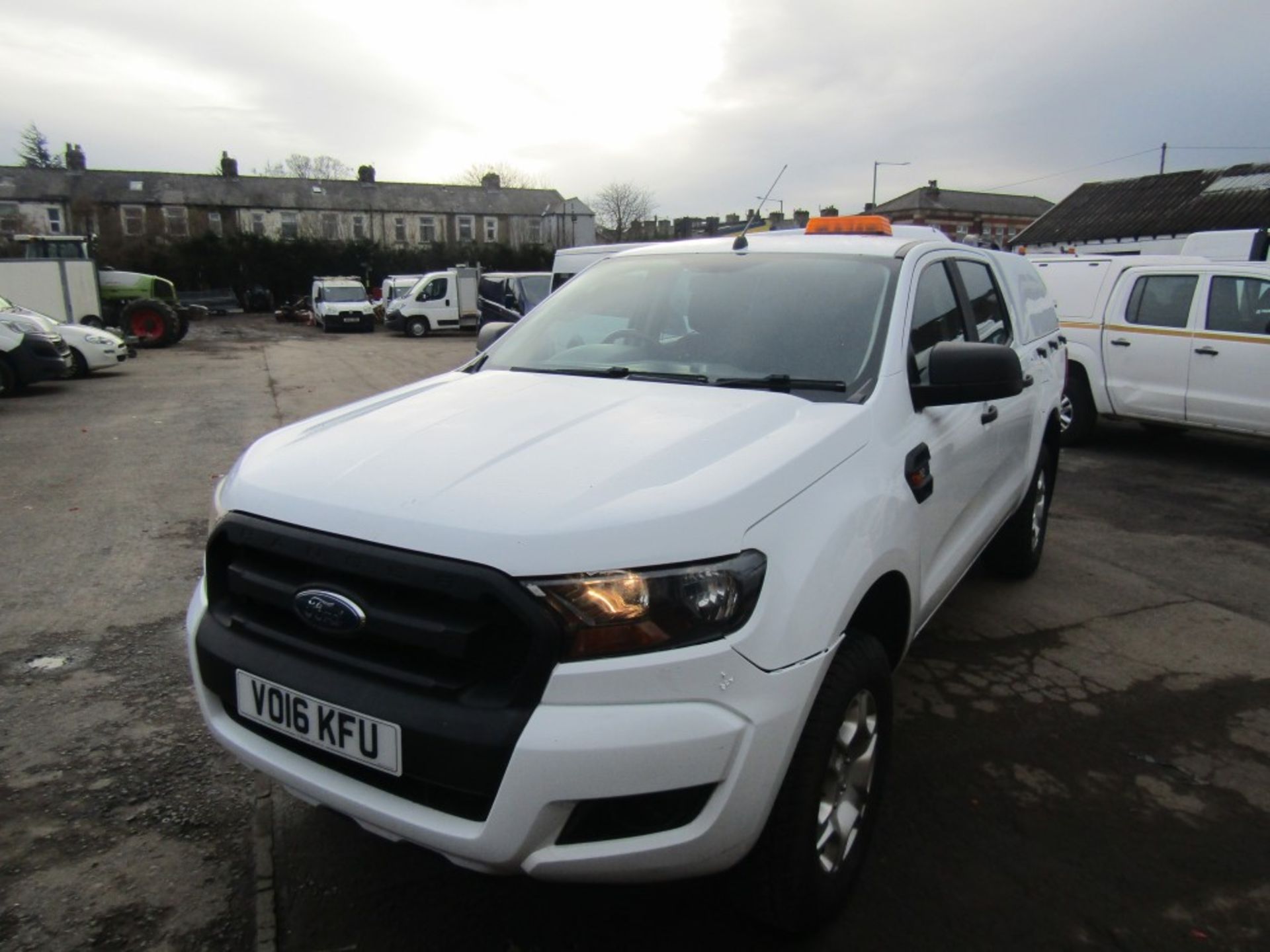 16 reg FORD RANGER XL 4 X 4 DCB TDCI PICKUP, 1ST REG 04/16, 152482M WARRANTED, V5 HERE, 2 FORMER - Image 2 of 8