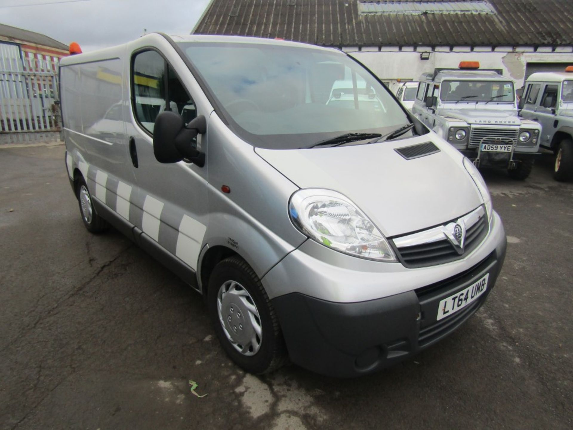 64 reg VAUXHALL VIVARO 2900 CDTI ECOFLEX, 1 COMPANY OWNER, FSH, AIR CON, 1ST REG 09/14, TEST 10/