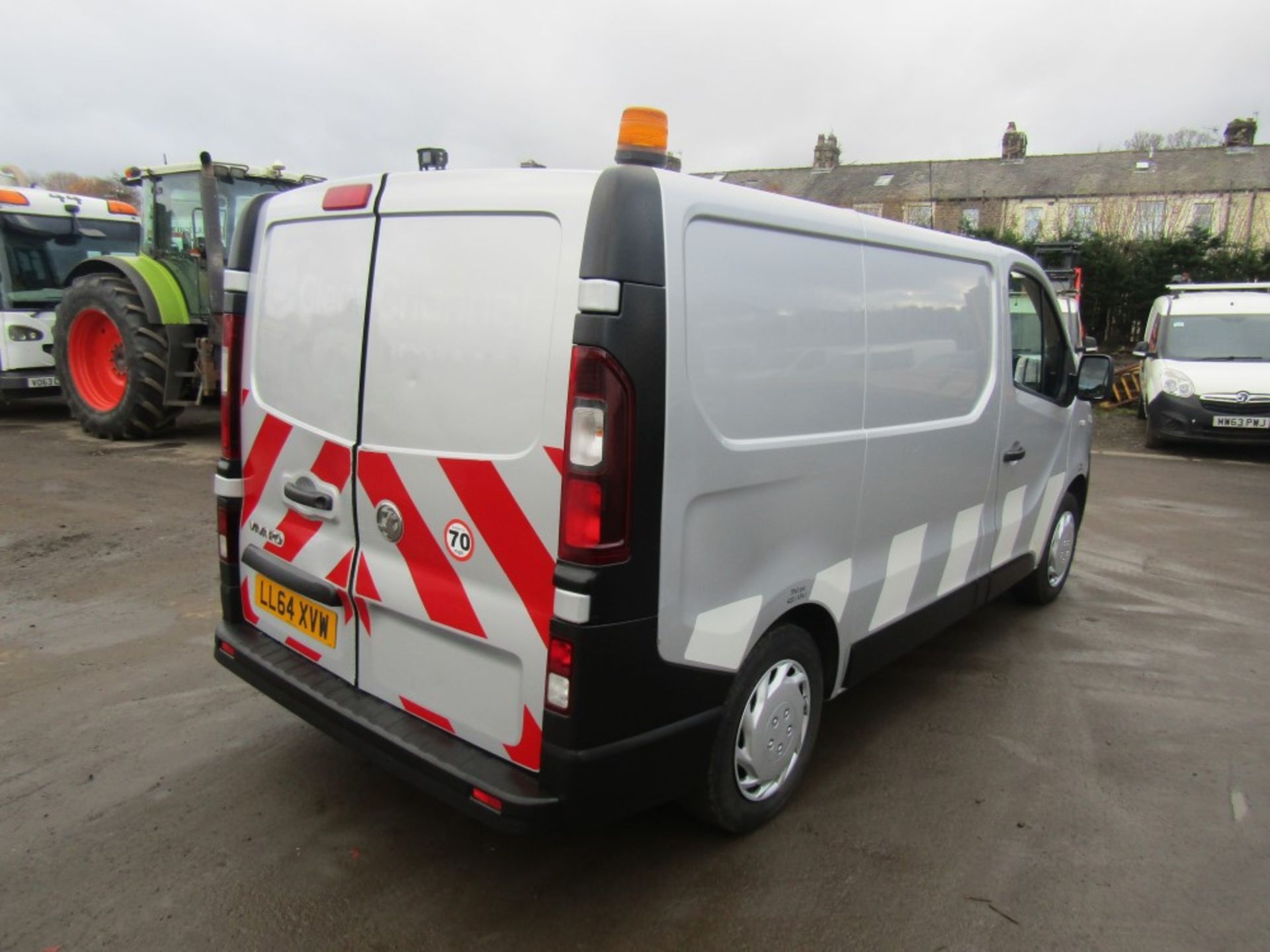 64 reg VAUXHALL VIVARO 2900 CDTI ECOFLEX, 1 COMPANY OWNER, FSH, AIR CON, 1ST REG 12/14, TEST 11/ - Image 4 of 7