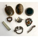 A mixed lot of mainly Scottish jewellery, to include 925 silver brooches, moss agate and gilt