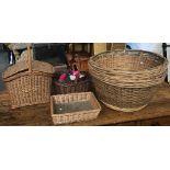 A mixed lot of wicker baskets