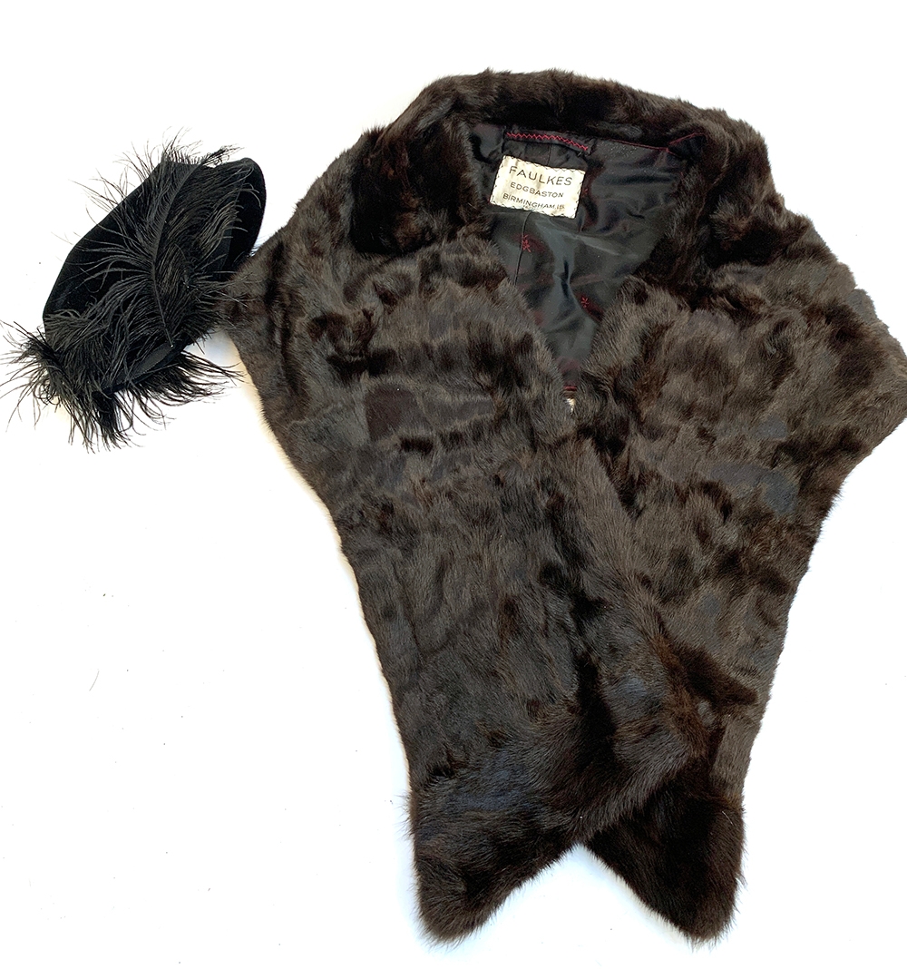 A mixed lot to include vintage hats, textiles, a fur muff and silk lined fur shawl by Faulkes, - Image 5 of 5