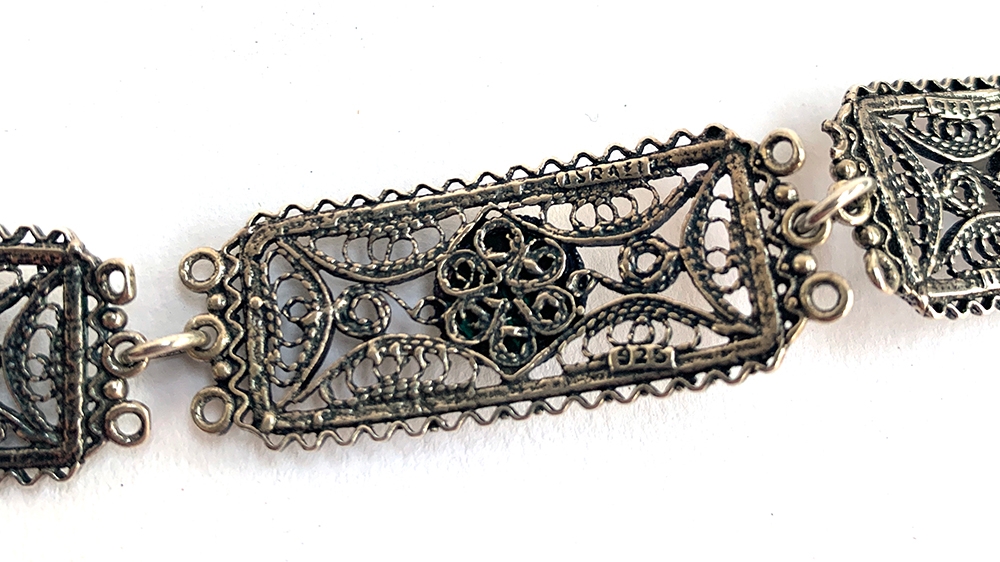 A mixed lot of jewellery to include a 925 silver filigree panel bracelet set with Eilat stone - Image 2 of 2