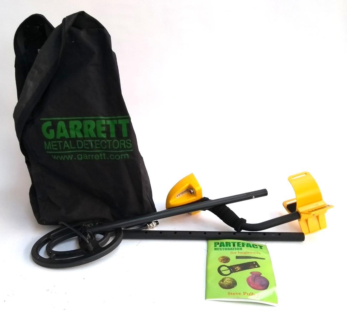 A Garrett Ace 150 metal detector in carry case