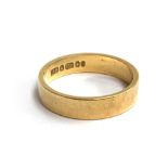 A 18ct gold wedding band, approx. 3.2g, size K