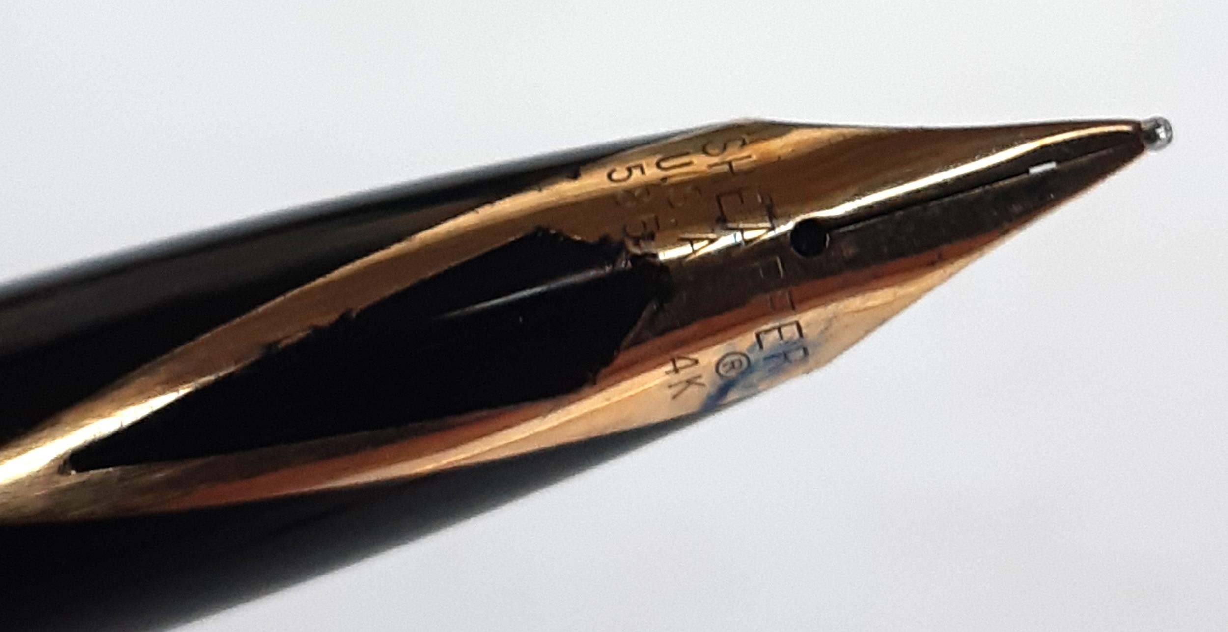 A gold plated Sheaffer fountain pen with 14ct nib and IBM logo to top, inscribed D.R. Coulson, in - Image 3 of 4