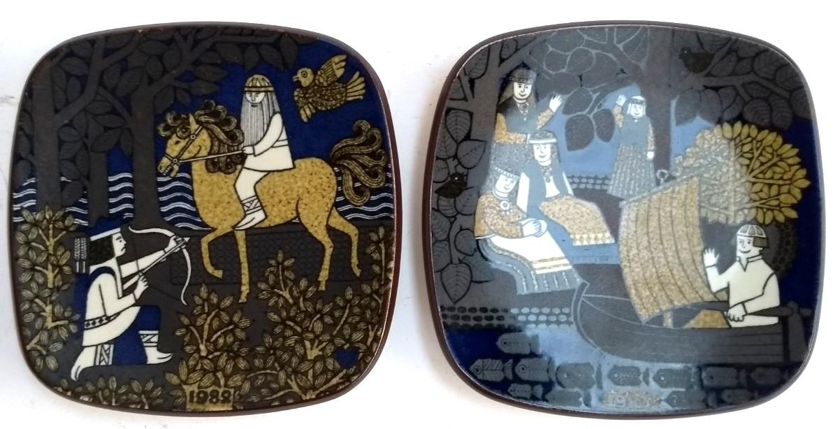 Two Arabia Finland 'Kalevala' plates, 1982 and 1983, designed by Raija Uosikkinen, 20cmD