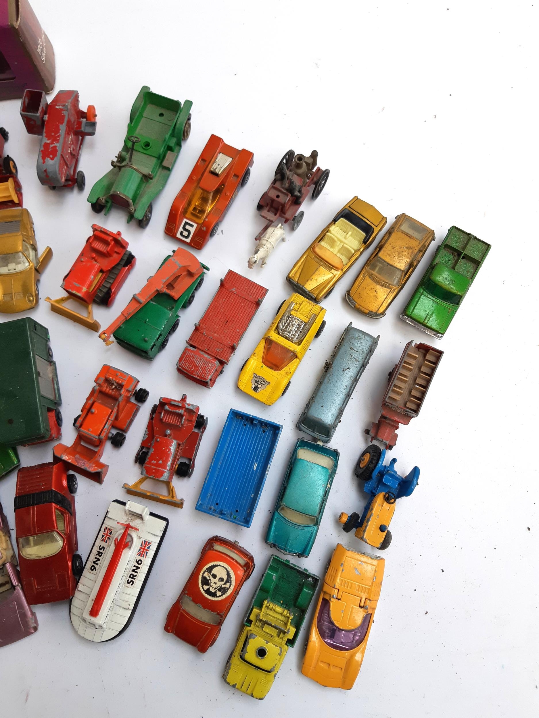 A quantity of Matchbox die cast vehicles to include Foden Breakdown tractor, Super Kings, Ford - Bild 4 aus 4