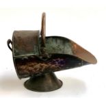 A copper coal scuttle, approx. 47cmL