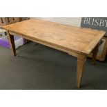 A substantial oak dining table with two additional leaves, 200x99x77, each leaf adding 50cm