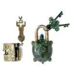 Two padlocks, on in the form of a tortoise, 14cmL