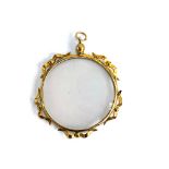 A Victorian photograph locket mounted in yellow metal, 4.5cmD