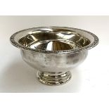 A large plated champagne bowl by Oneida Silversmiths, 33cmD