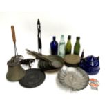 A mixed lot of mainly kitchen items to include graduating copper saucepans, a Polish enamel