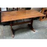 An oak refectory style kitchen table, 145x75x76cm