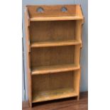 A small oak Arts and Crafts bookshelf, 43x15x80cm