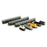 A quantity of Hornby train coaches and rolling stock to include 2903, 2904, 2921, Esso, Shell, BP