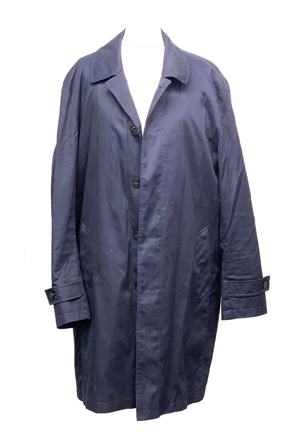 A TM Lewin gent's raincoat, with quilted removable lining, 42" chest