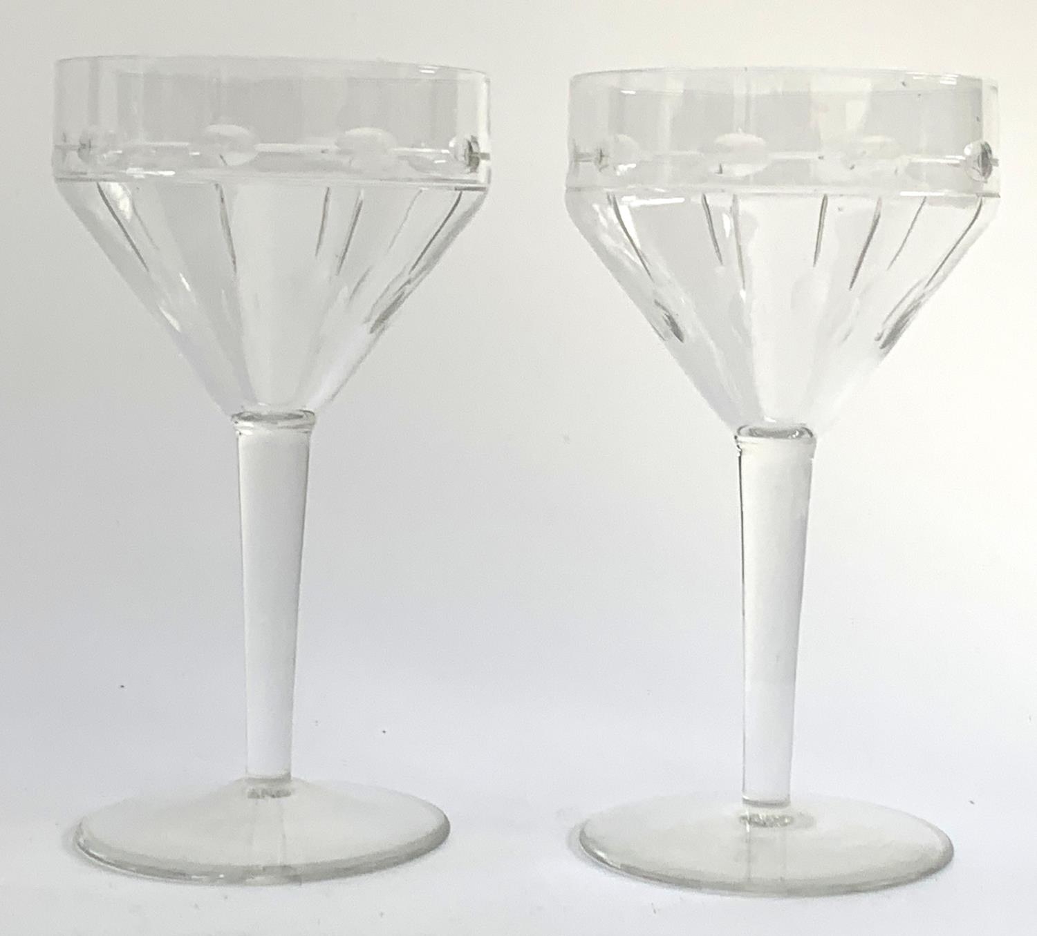 A pair of Art Deco martini glasses, 16.5cmH