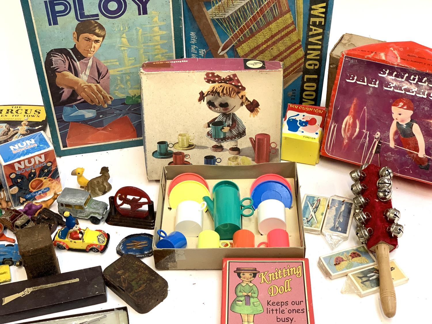 A mixed lot to include Ertl, Majorette, Mathbox die cast vehicles, playing cards, tea cards, - Image 2 of 3