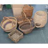 A lot of six wicker baskets