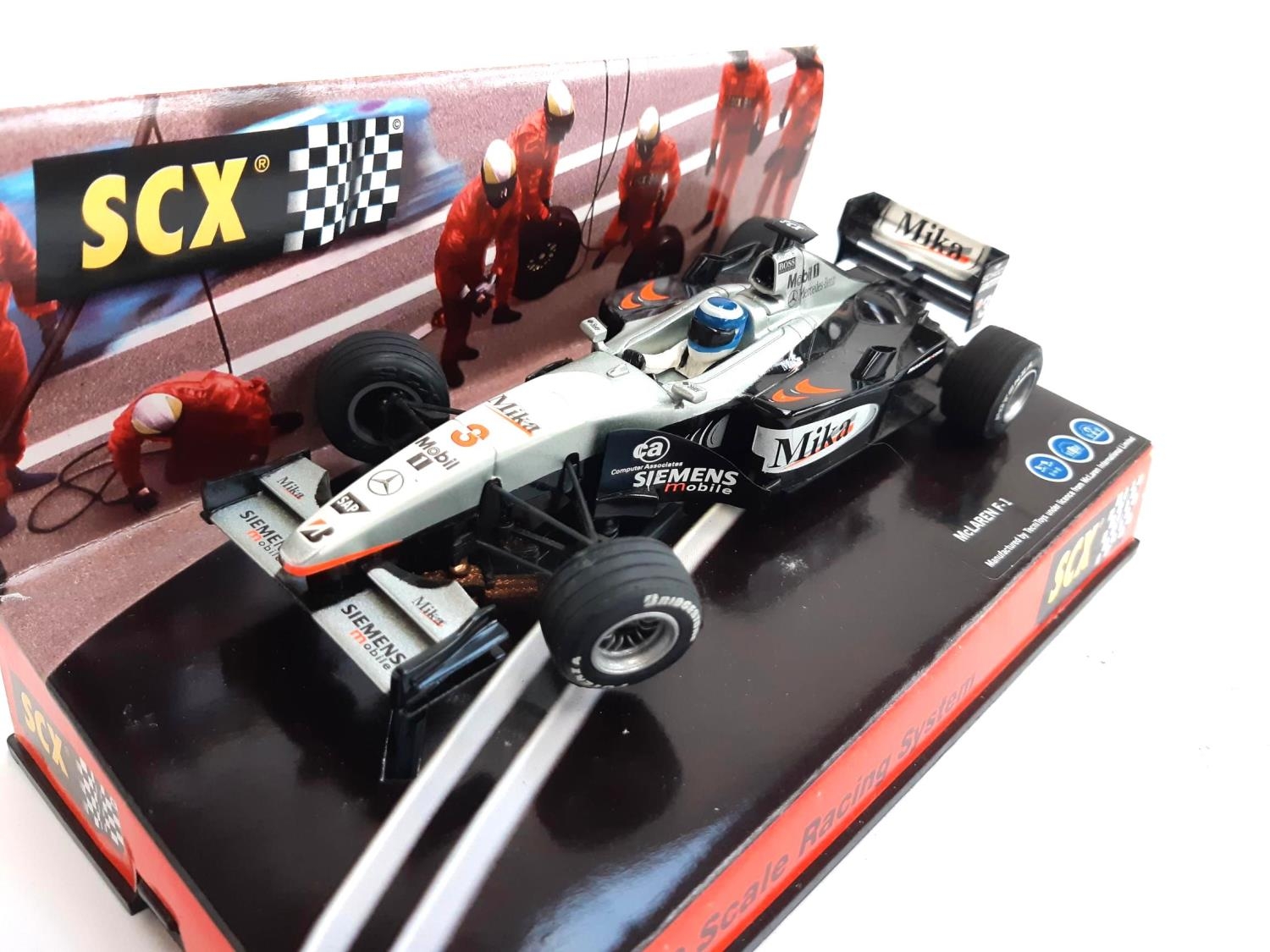 An SCX McLaren F1 car, boxed, together with a Scalextric Renault F1 car, boxed - Image 3 of 3