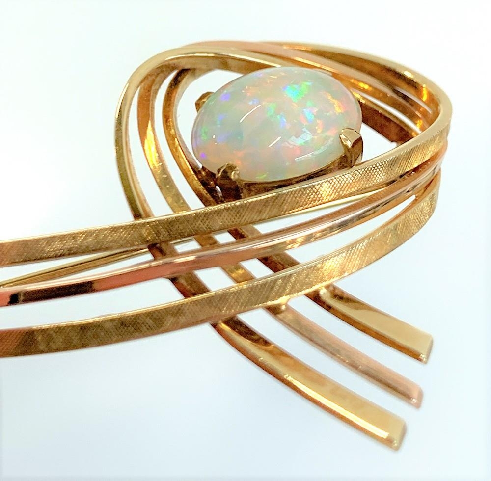 A 14ct gold modernist brooch set with a large opal cabochon, approx. 7.4g, 5cm wide - Image 2 of 3