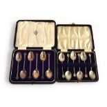 A cased set of six 1970s Arts & Crafts style teaspoons by Emma Powell, London 1978; together with