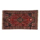 A Persian Hamedan rug, 104x191cm