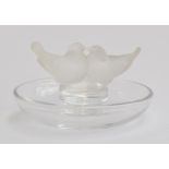 René Lalique (1860-1945), pin dish in the form of two frosted glass songbirds, signed 'Lalique,