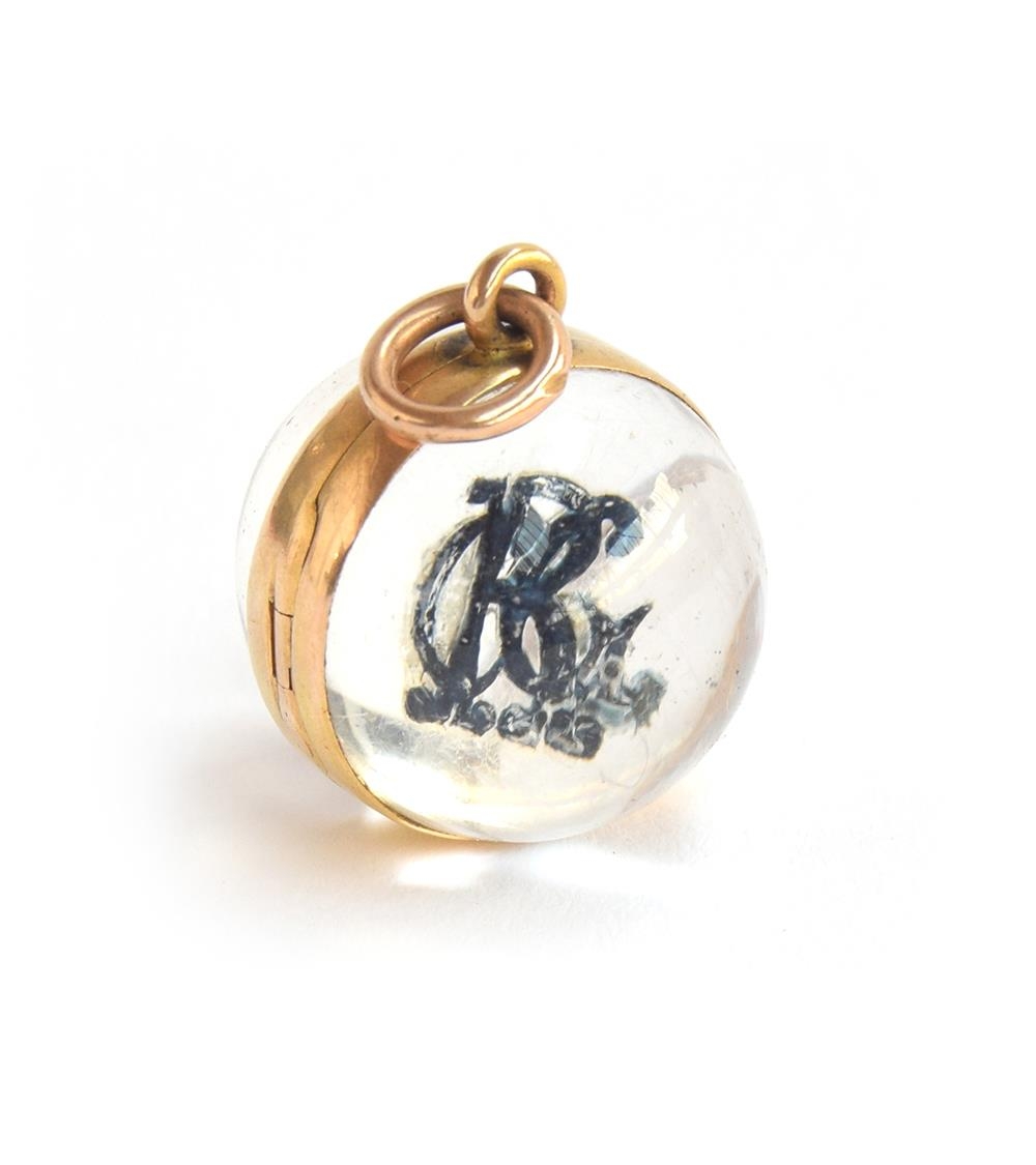 A 19th century gold mounted double sided Essex crystal locket pendant, one side with reverse painted - Image 3 of 6