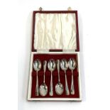 A cased set of six silver teaspoons by John Turton & Co, Sheffield 1964, 2.7ozt