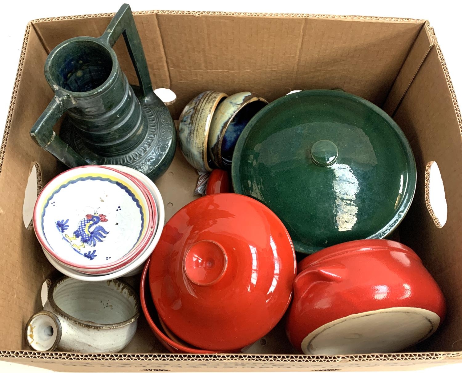 A mixed lot of ceramics to include various stoneware items, tureen, studio vase (af) etc