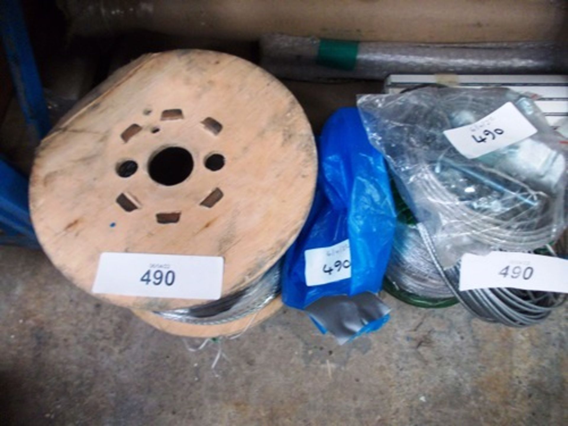 A selection of assorted stranded wire rolls including 1 x 100m etc - New (GS29C) - Image 3 of 3
