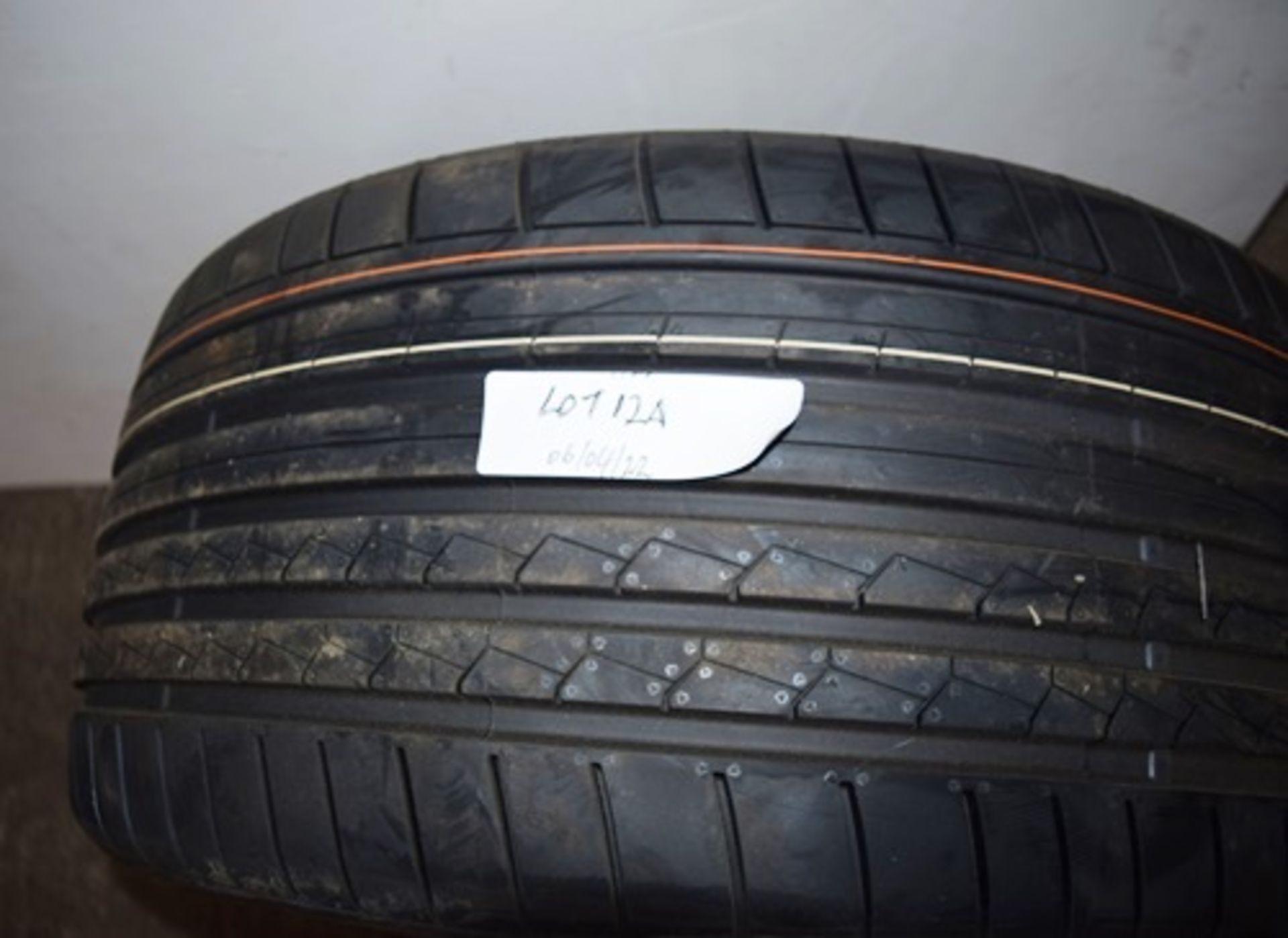 1 x Dunlop SP Sport Maxx GT tyre, size 275/30ZR21 98Y XL - New (GS2)