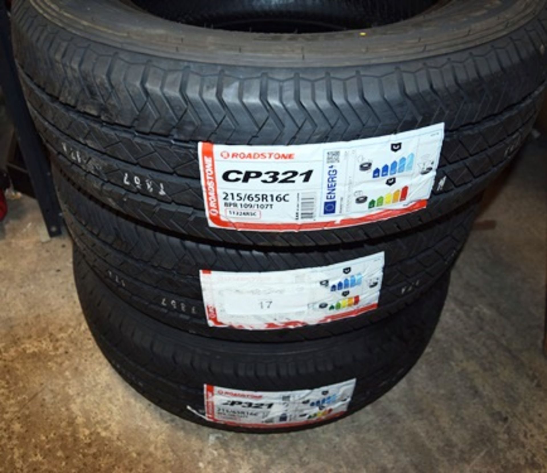 A set of 4 x Roadstone CP 321 tyres, size 215/65 R16C 8PR 109/107T - New with label (GS5end) - Image 2 of 3