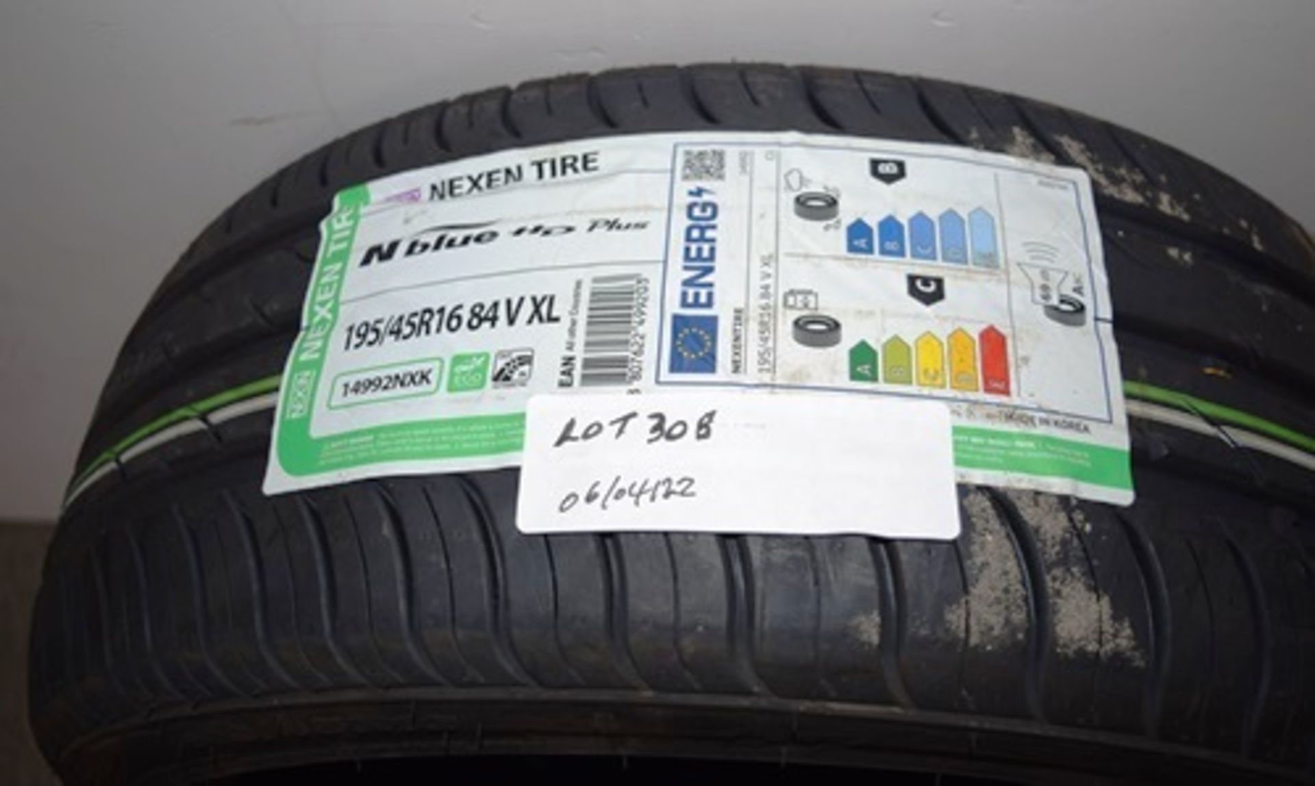 1 x Nexen N Blue HD Plus tyre, size 195/45R16 84V XL - New with label (GS4)