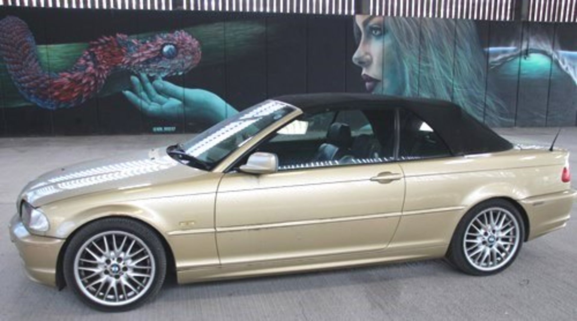 BMW 325CI petrol convertible car, Registration No. CV51 BNY, mileage 104743, 5 speed manual gearbox, - Image 2 of 10
