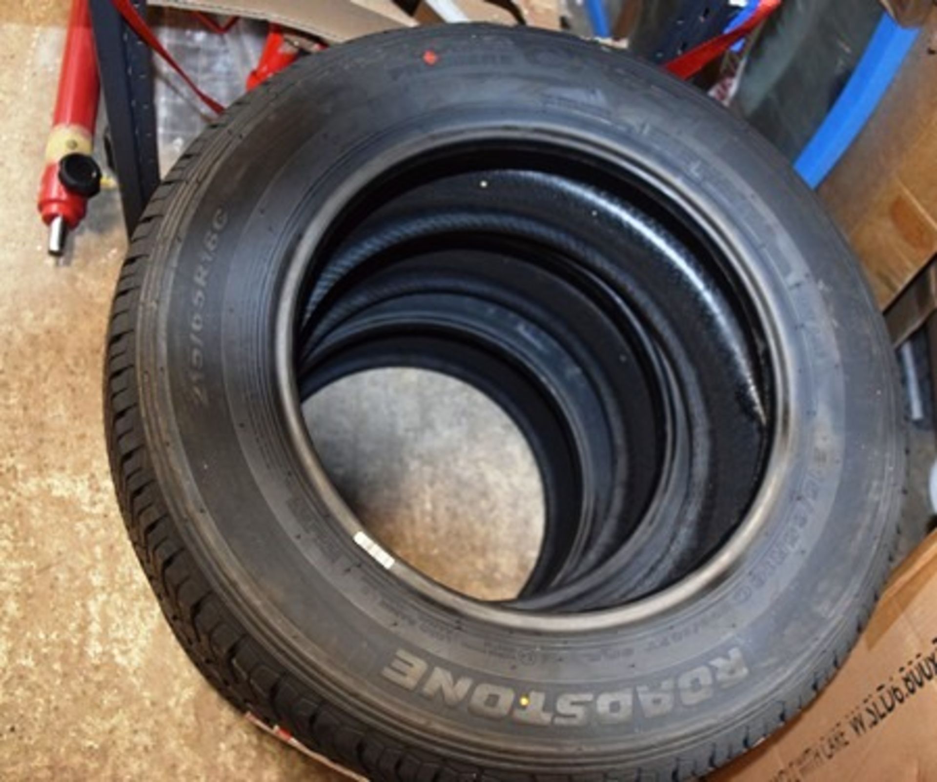 A set of 4 x Roadstone CP 321 tyres, size 215/65 R16C 8PR 109/107T - New with label (GS5end) - Image 3 of 3