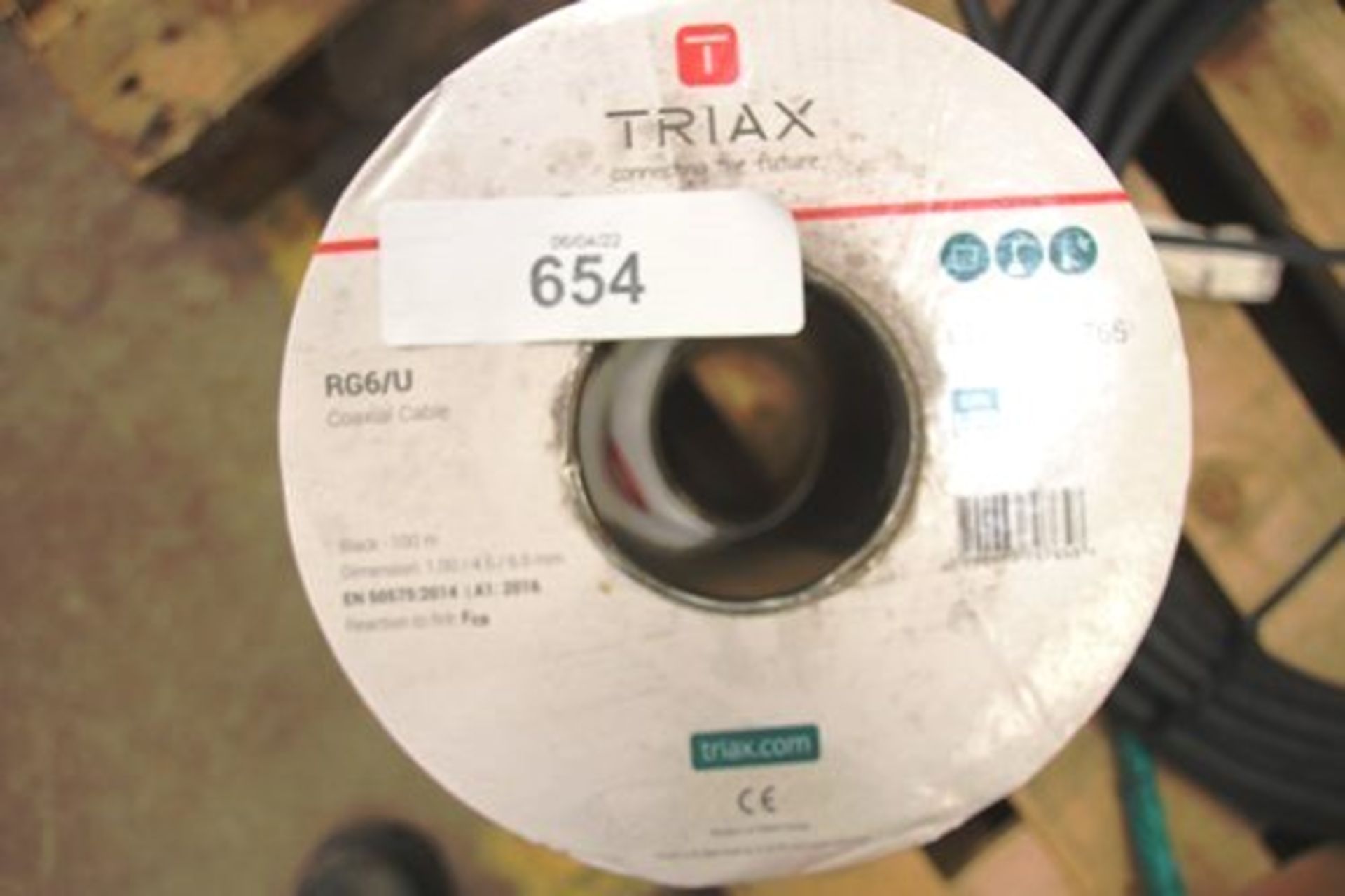 A pallet of cable including 2 x 100m of Triax black RG6/U, 1 x 100m 3 x 2.5mm2 SWA reel, 1 x 100m - Image 2 of 4
