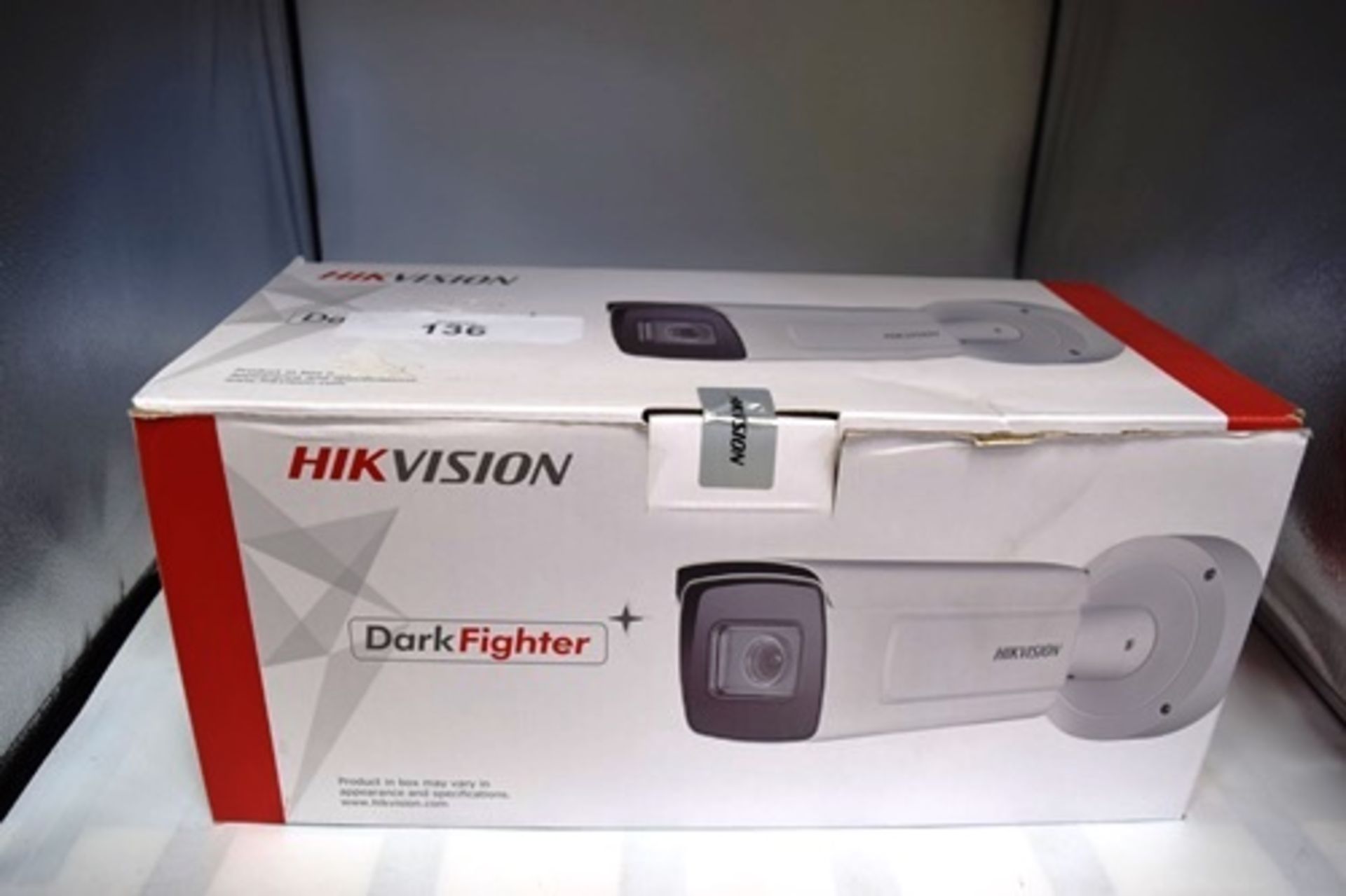 1 x Hikvision Dark Fighter network camera, model DS-2CD5A46GO-IZS 2.8-12mm 4MP - Sealed new in - Image 2 of 3