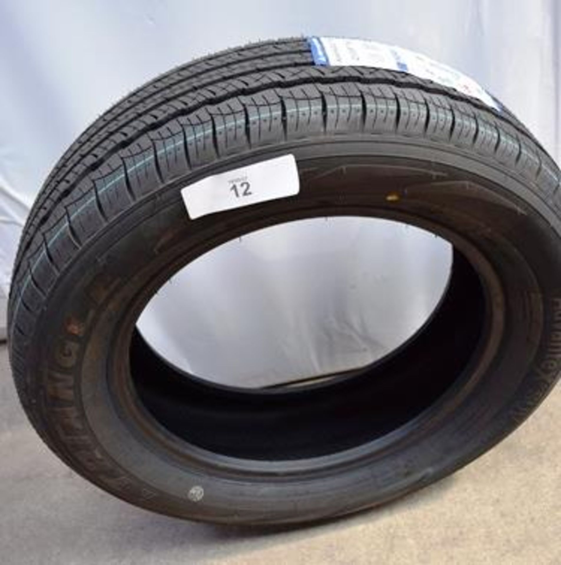 1 x Triangle Advantex SUV TR259 tyre, size 225/60R17 99V - New with label (GS1)