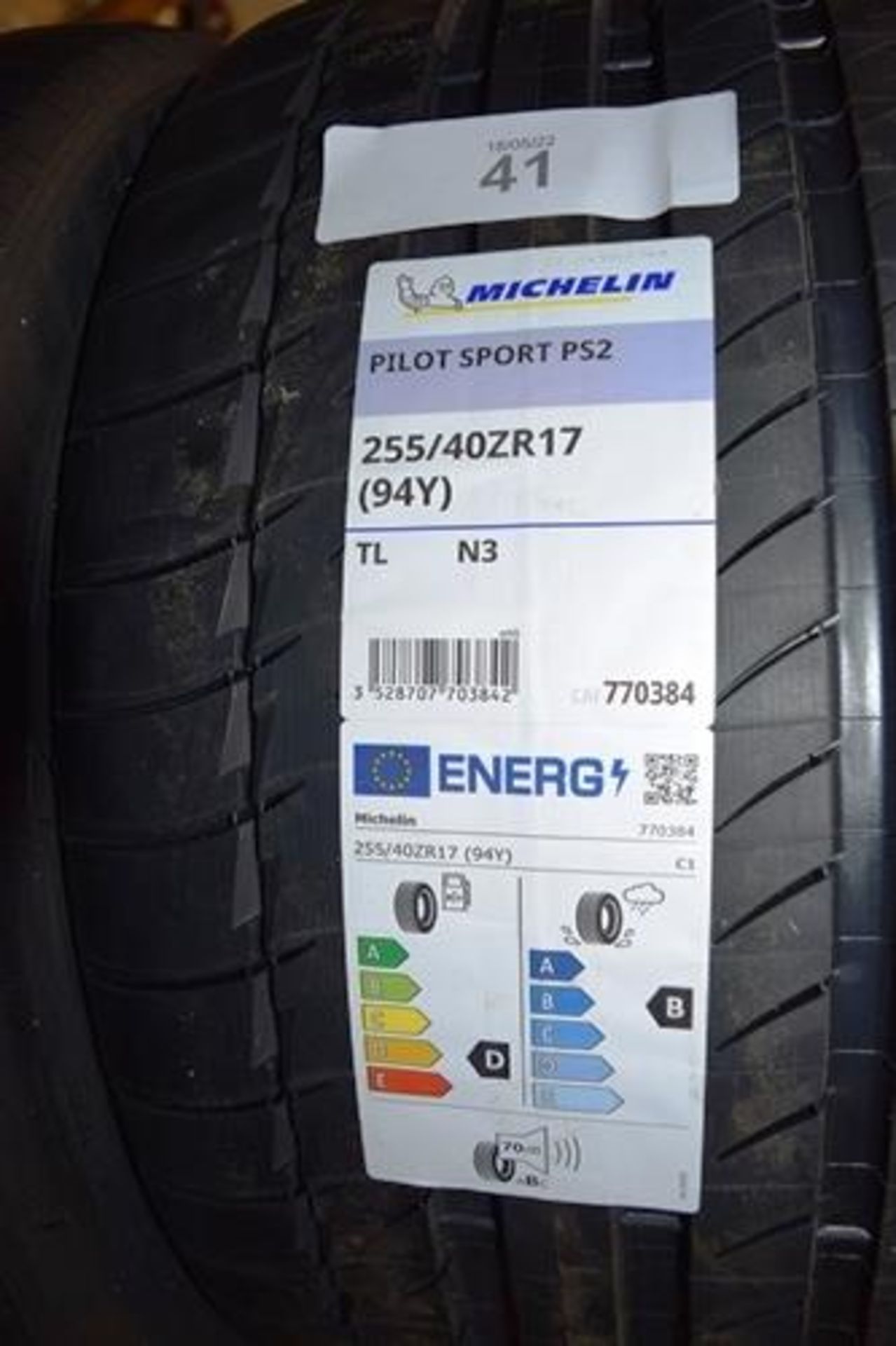 1 x pair of Michelin Pilot Sport PS2 tyres, size 255/40ZR17 94Y - New with label (GS5end)