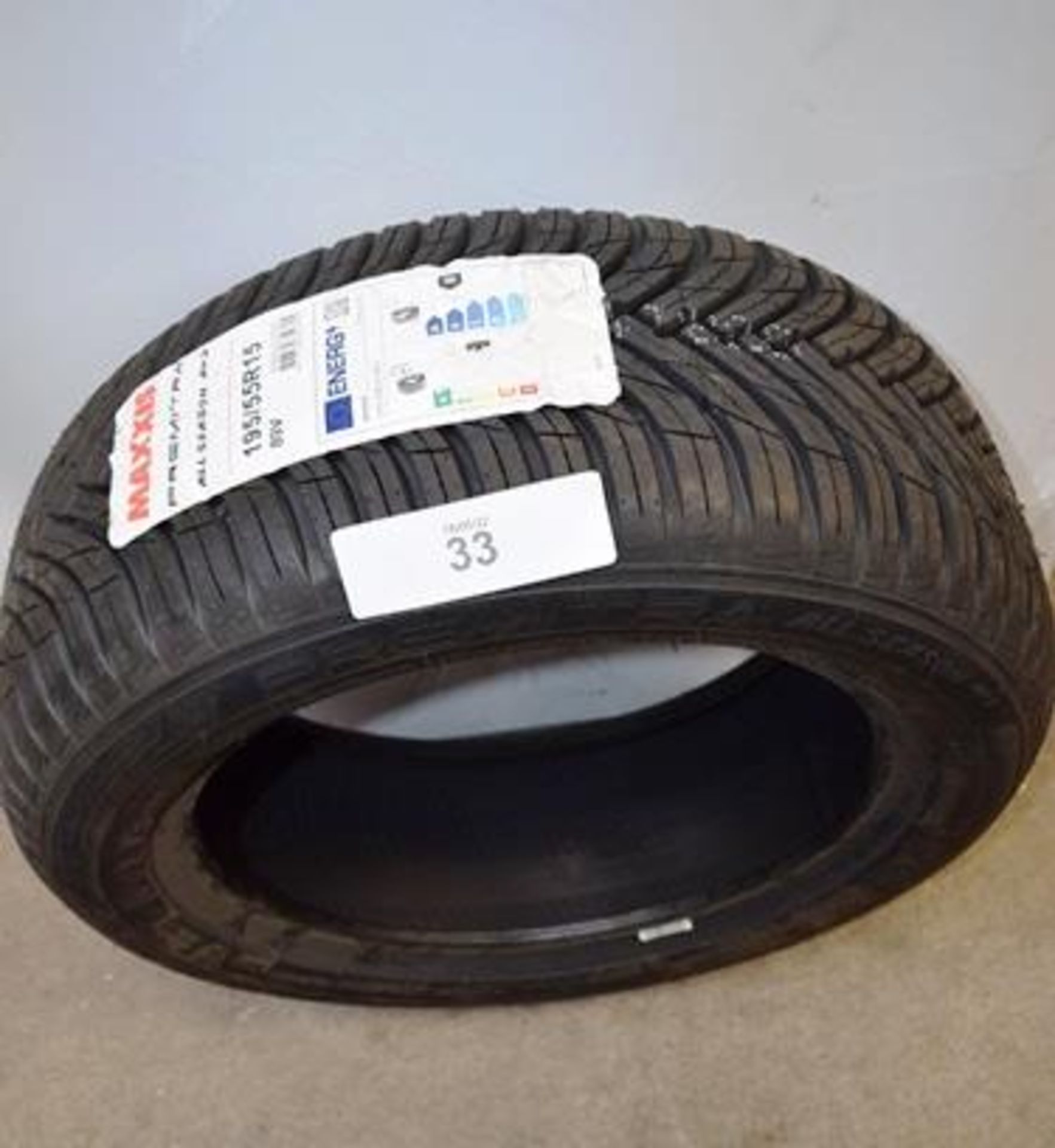 1 x Maxxis Premitra All Season AP3 tyre, size 195/55R15 89V - New with label (GS2)