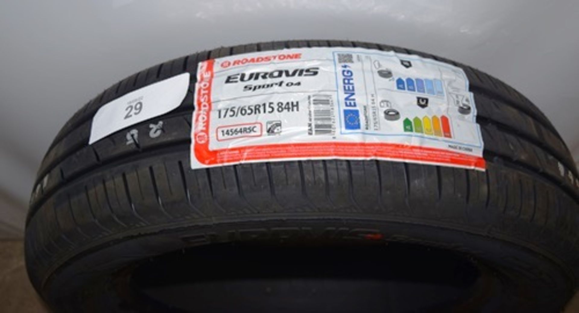 1 x Roadstone Eurovis Sport 04 tyre, size 175/65R15 84H - New with label (GS2) - Image 2 of 2