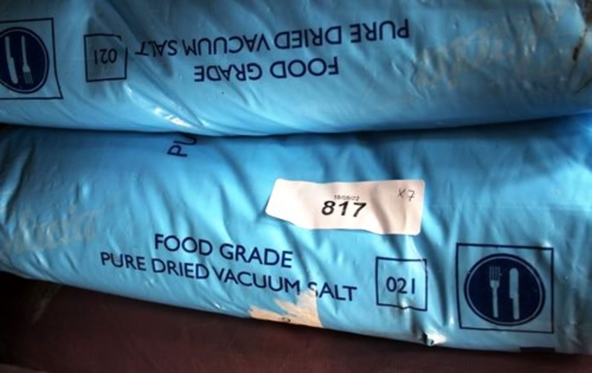 4 x 25kg bags of Himalayan rock salt and 3 x 25kg bags of food grade - New (GS36) - Image 2 of 2